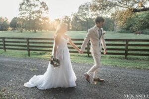 Jacksonville Florida Wedding venue, Golden Hour, Bride, Groom, wedding day, Horse Farm, Farm Wedding Venue, Barn Wedding Venue, Ranch Wedding Venue, Horse Farm Wedding