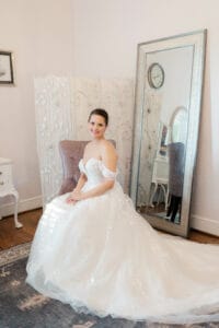 Bride in dressing room at Jax wedding venue.